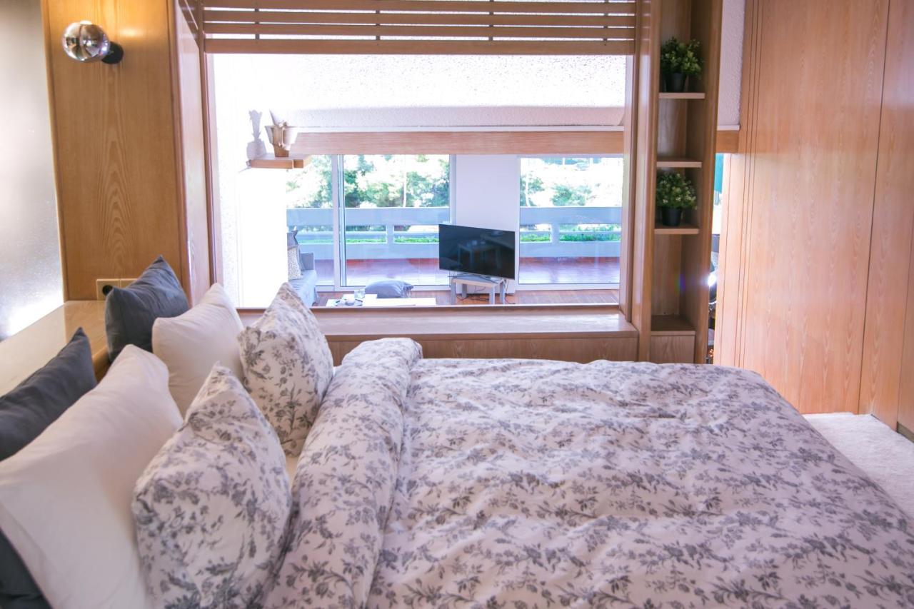 One-Of-A-Kind Athens Riviera Apartment Extérieur photo